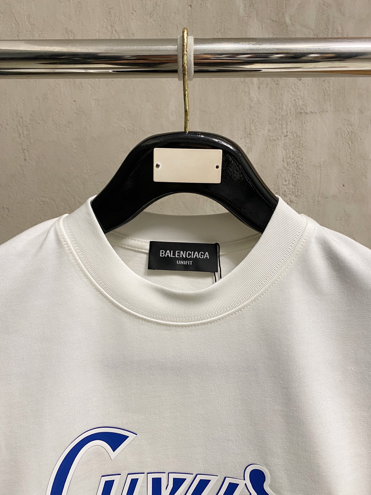 short sleeves